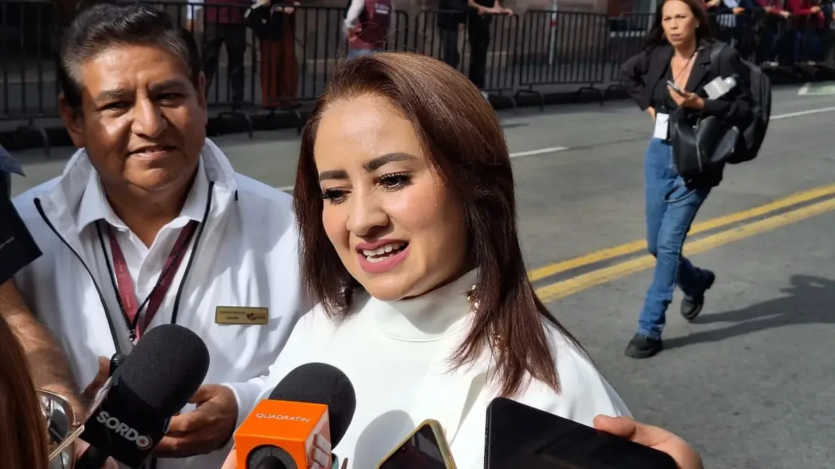 La exsecretaria de Desarrollo Urbano reafirma su compromiso con Morena y su apoyo a Carlos Torres Piña.