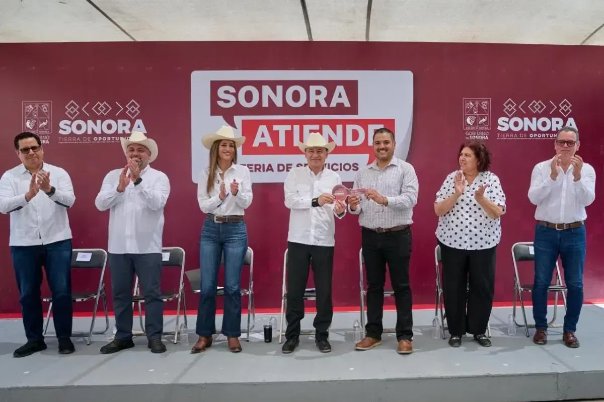 El programa facilita trámites gubernamentales en el municipio, acercando servicios a las familias.