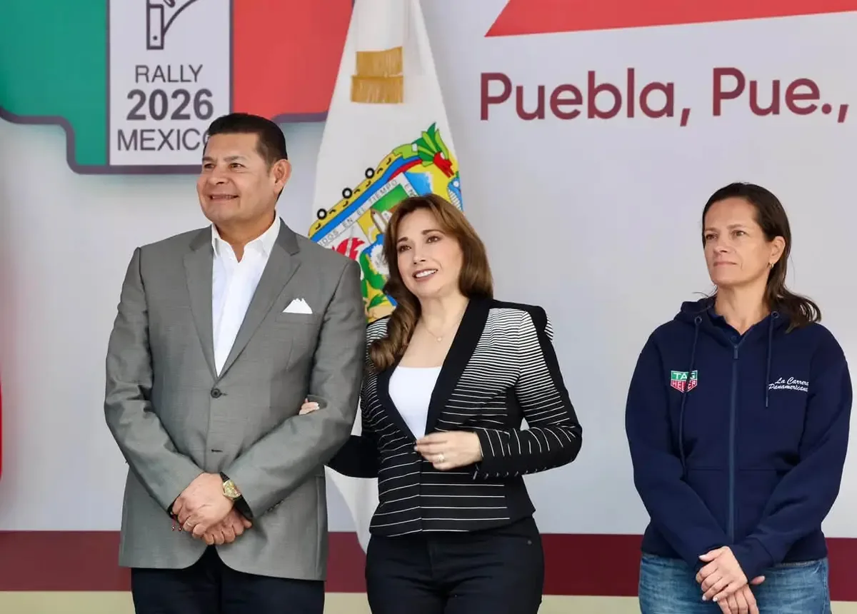 El gobernador de Puebla solicitó a sus familiares respetar los principios de Morena ante registros para candidaturas.