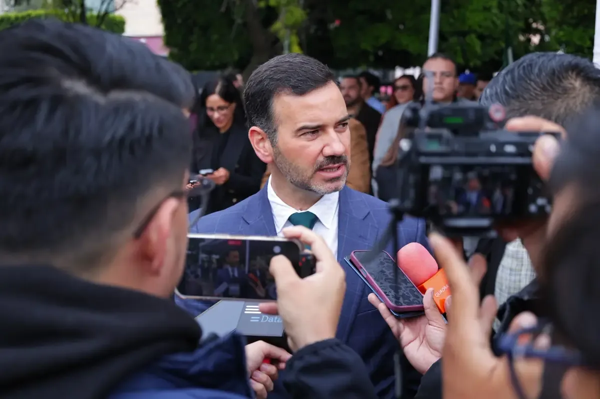 El huracán Polo avanza como categoría 1, autoridades llaman a la precaución en Michoacán.