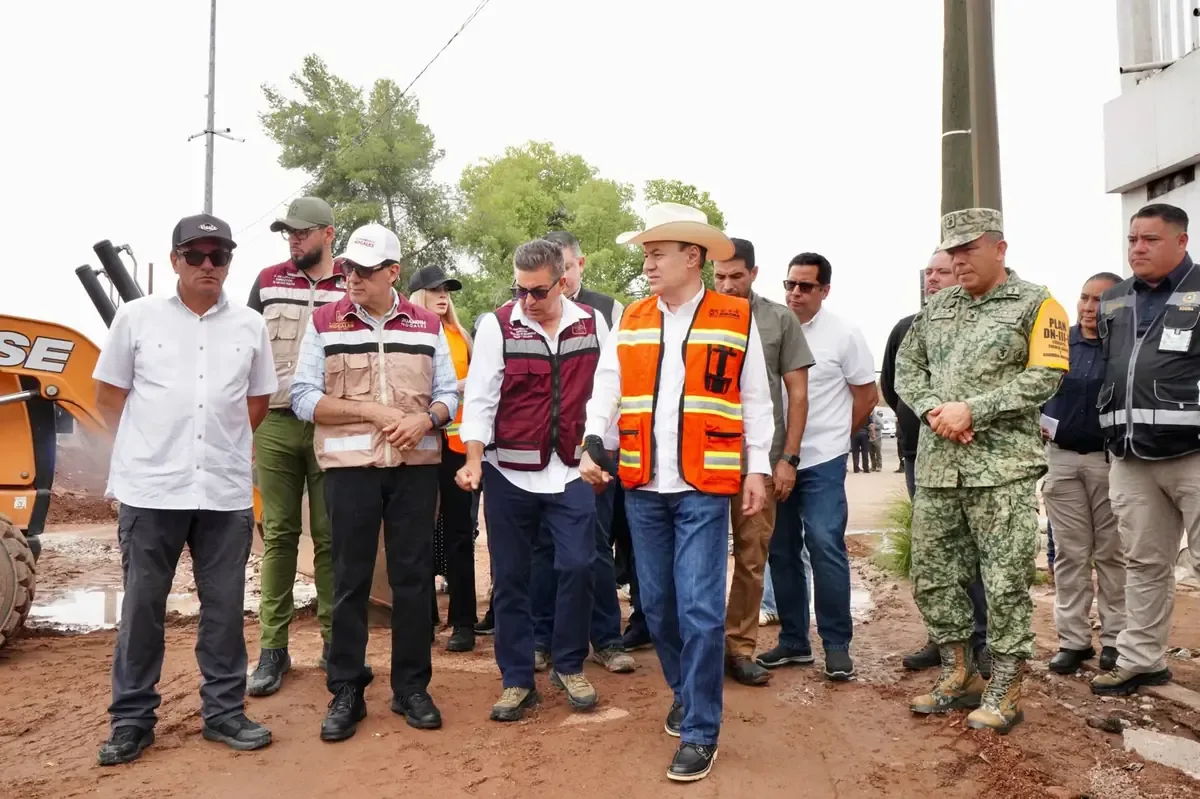 Se implementan medidas urgentes para mitigar daños e iniciar la rehabilitación de la infraestructura urbana afectada por inundaciones.