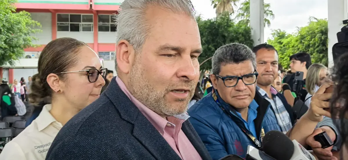 Ramírez Bedolla defiende a Quiroz y enfatiza la necesidad de colaborar en investigación del asesinato de Carlos Manzo.