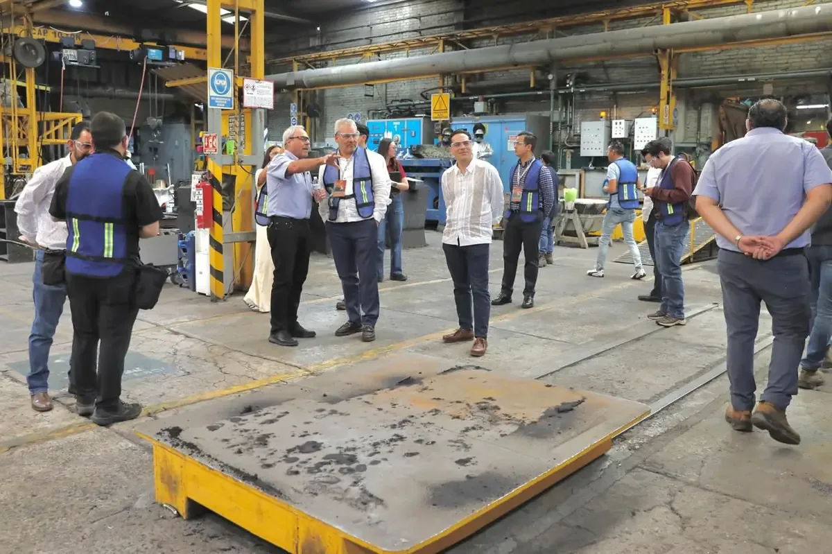 La visita del gobernador a Fundidora Morelia pone de manifiesto la relevancia de la industria para el desarrollo local.