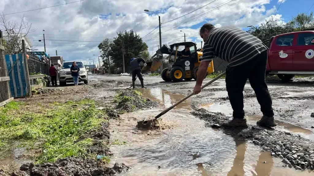 La habilitación de rutas en Los Ríos permite avanzar en la asistencia a comunidades afectadas.