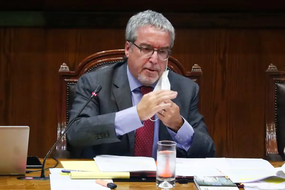 A pesar de una indagatoria, el Ejecutivo chileno mantiene su apoyo al embajador en Israel, Gabriel Zaliasnik.