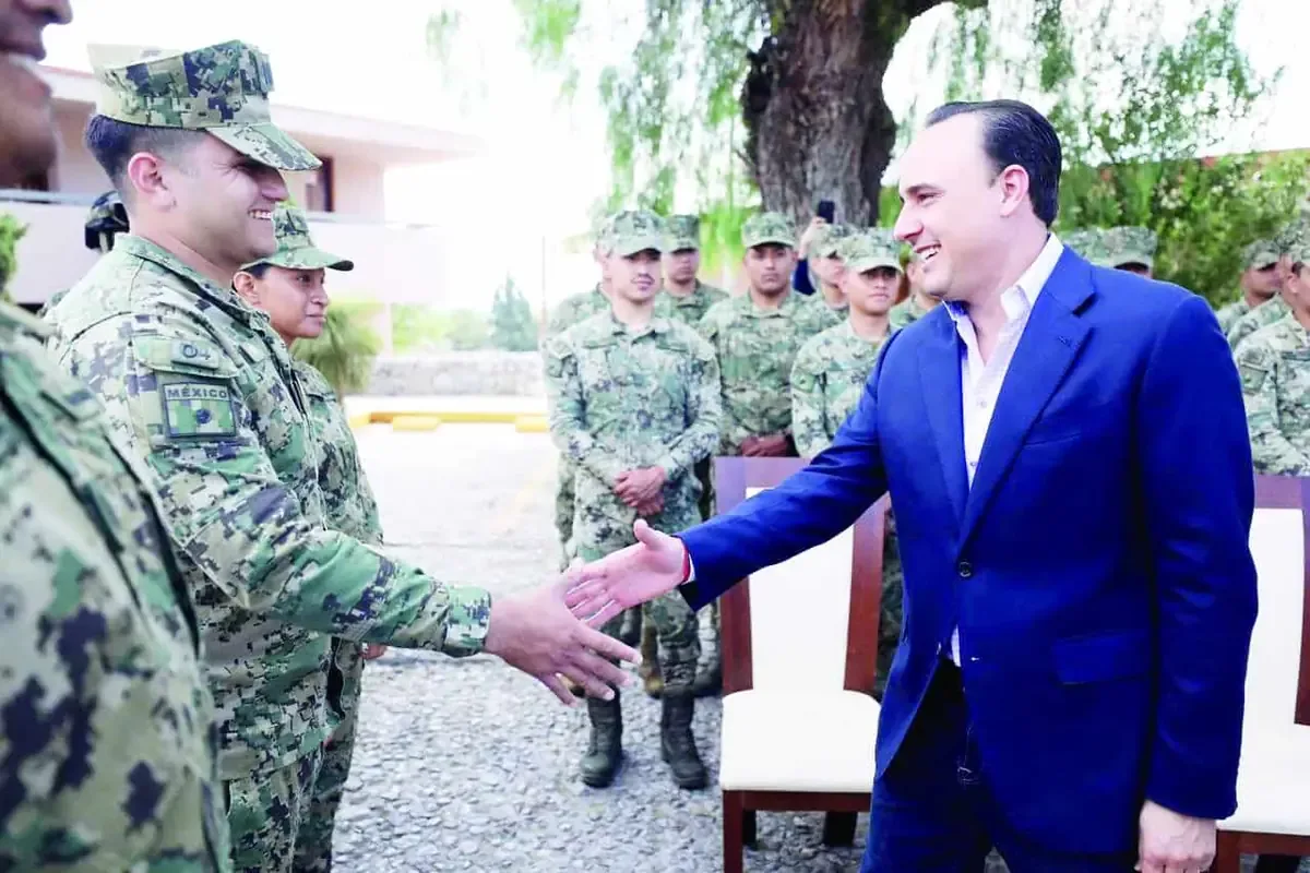 Manolo Jiménez se reunió con la Marina para coordinar acciones de vigilancia en el estado.