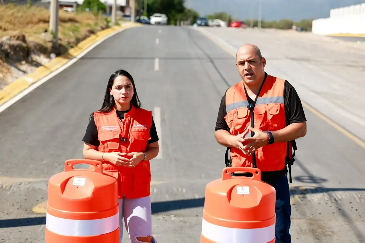 La nueva pavimentación en el Antiguo Camino a San Roque beneficiará a diversas colonias de la localidad.