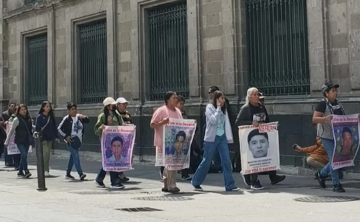 La Secretaría de Gobernación ratifica su compromiso con las familias de los 43 normalistas.