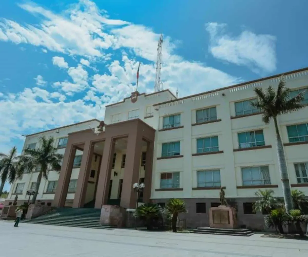 La medida busca incorporar terrenos a la propiedad estatal para infraestructura.