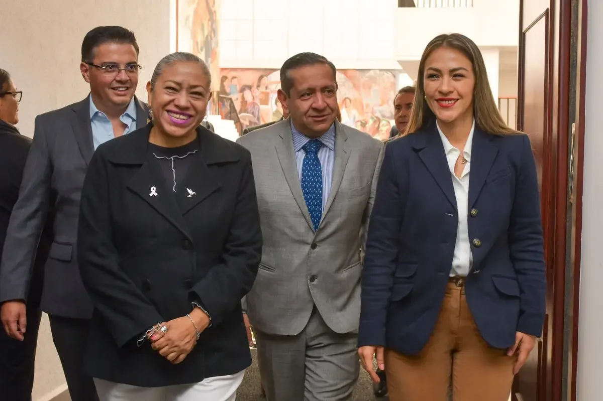 La iniciativa busca mejorar la administración pública en el Estado de México y garantizar dignidad y ética.