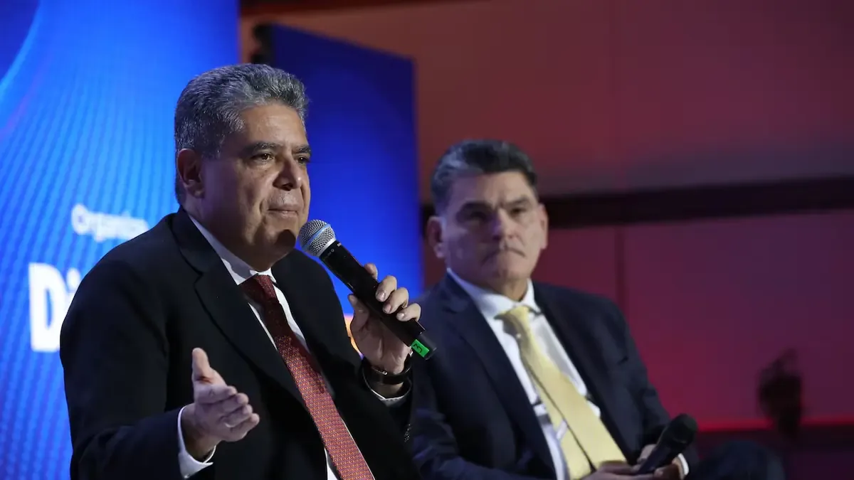 La Procuraduría y Contraloría exigen transparencia en procesos de empalme.