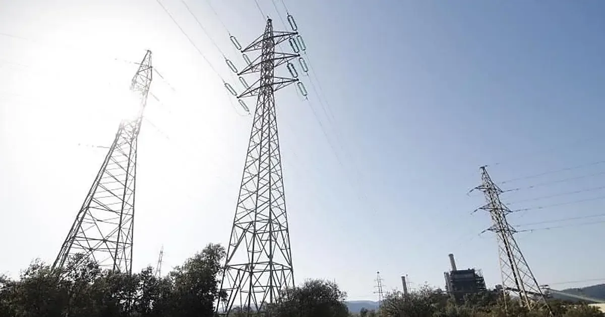 La electrificación beneficiará a Los Pedroches y el Guadiato, mejorando la red eléctrica en la región.