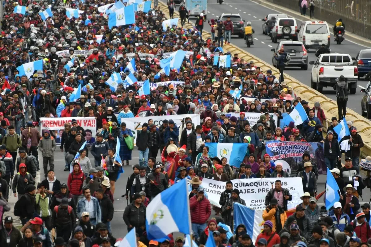 El país experimenta avances en participación y Estado de derecho, aunque enfrenta desafíos persistentes.