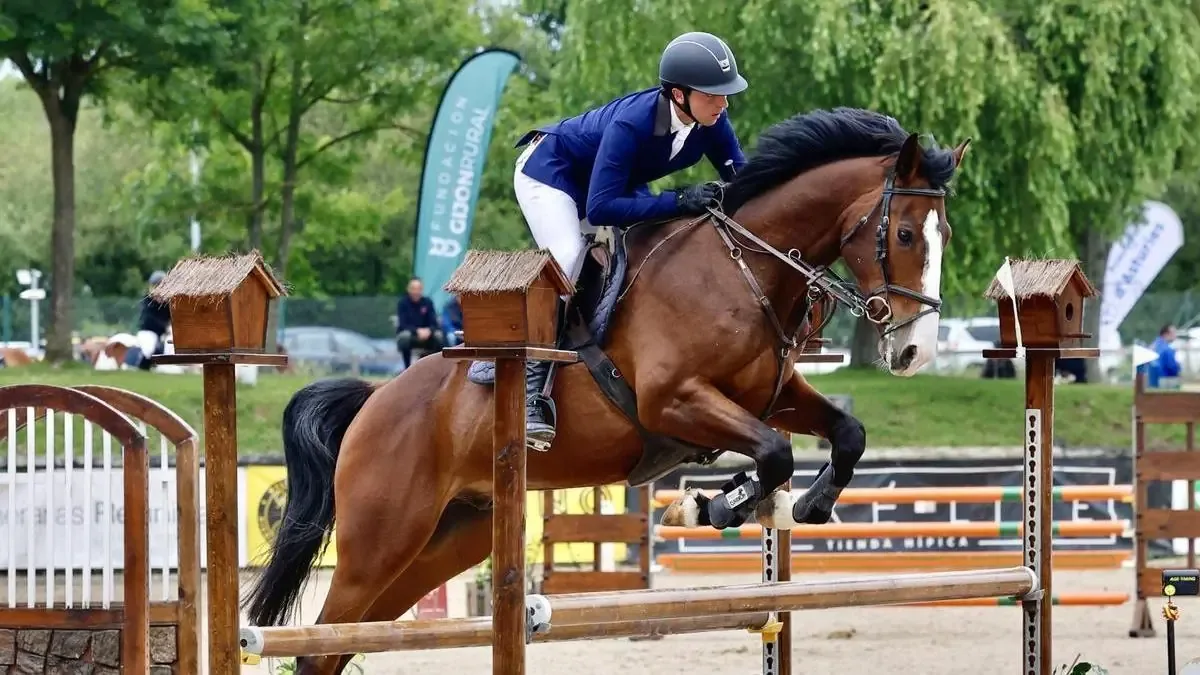 González se consagra con un tiempo sobresaliente en el Campeonato de Asturias.