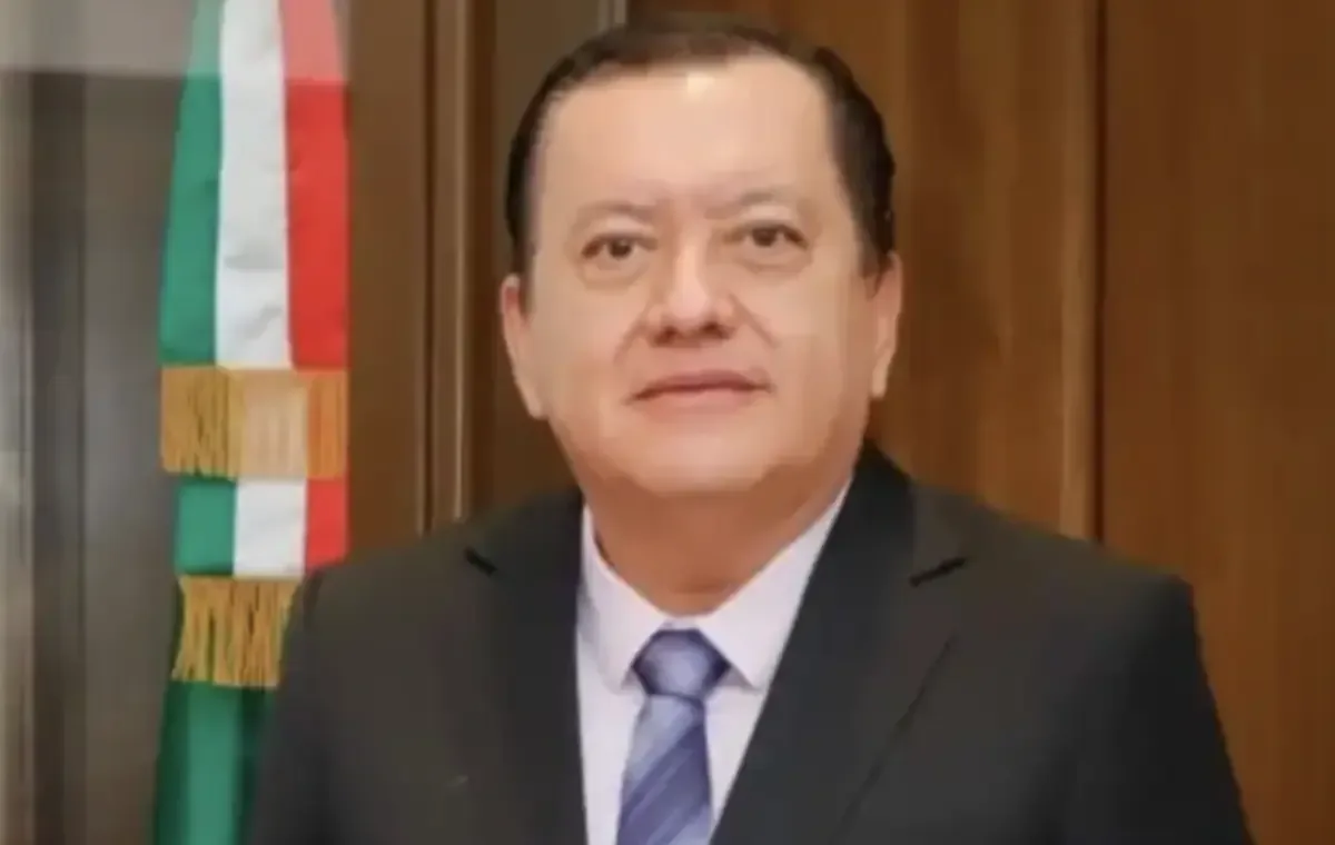 El exsenador se posiciona con el nuevo partido Somos Mx tras su fallido intento en 2021.