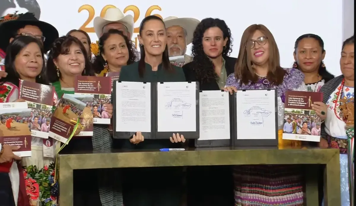 El ex senador lanza su candidatura para 2027 tras renunciar al PAN.