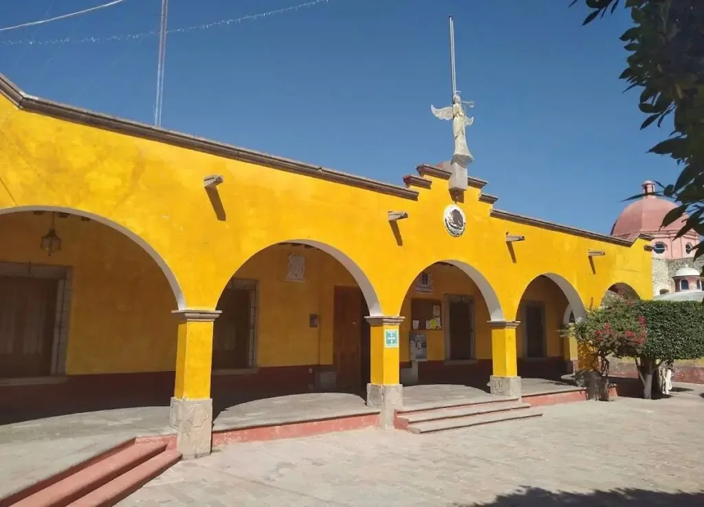 Habitantes de San Miguel Palmas levantan toma tras compromisos de seguridad y atención social.