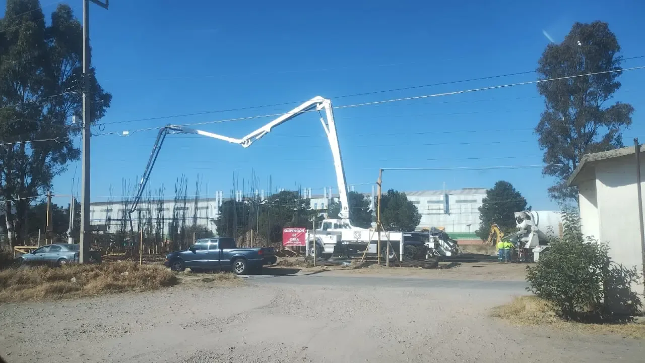 "Habitantes de Villas de Sahagún exigen transparencia en la obra habitacional."