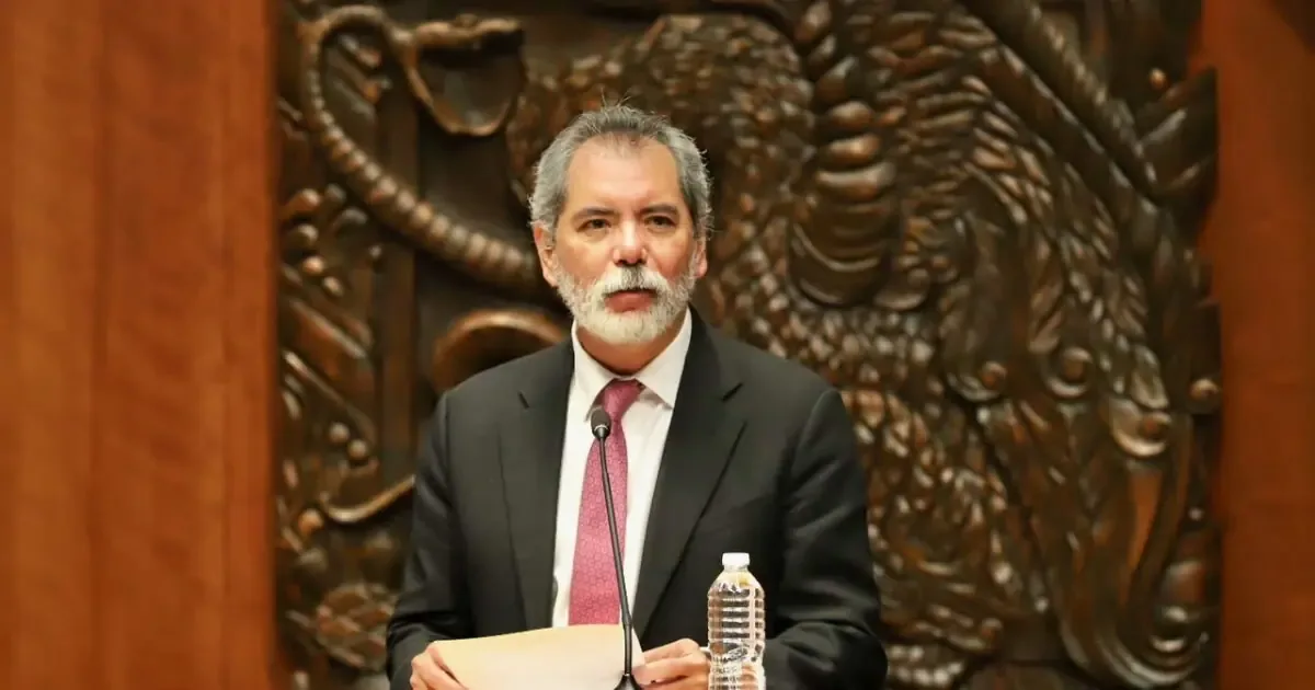 La recaudación fiscal se proyecta alcanzar 9.2 billones de pesos en 2027, mejorando la equidad tributaria.