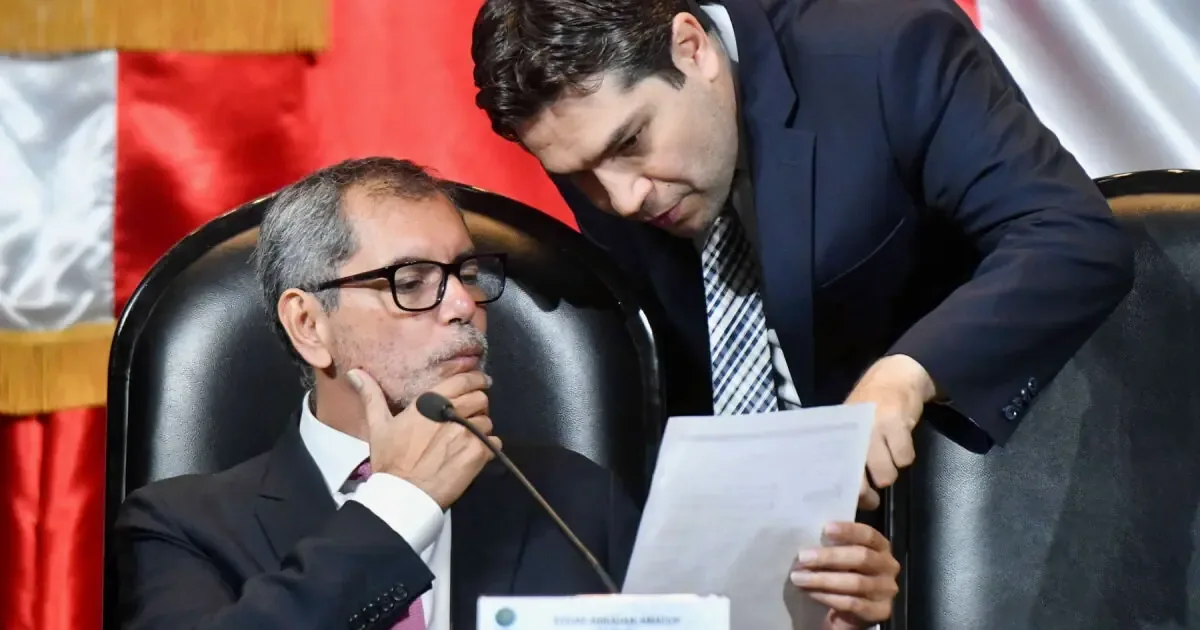 El Fondo Monetario Internacional advierte sobre la necesidad de reducir el déficit para estabilizar la deuda pública.