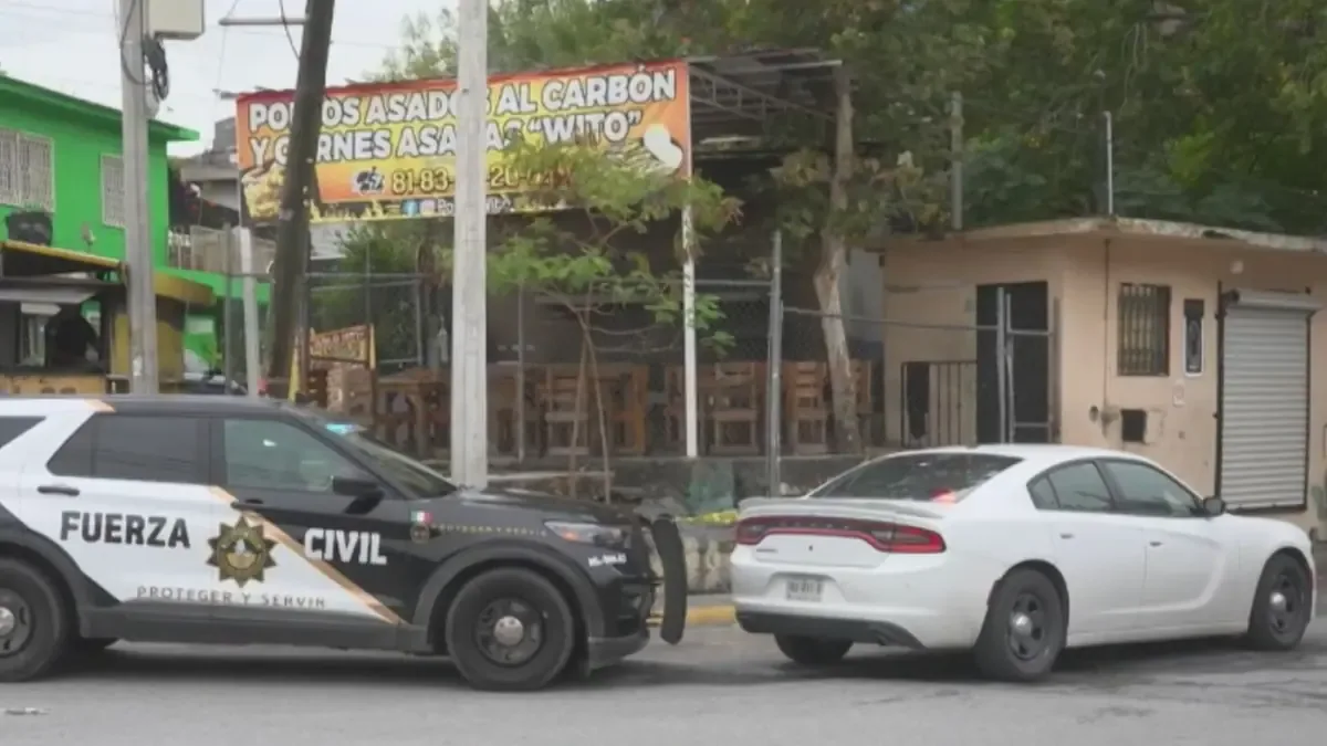 La muerte de un adulto mayor en Monterrey provoca la intervención de autoridades locales.