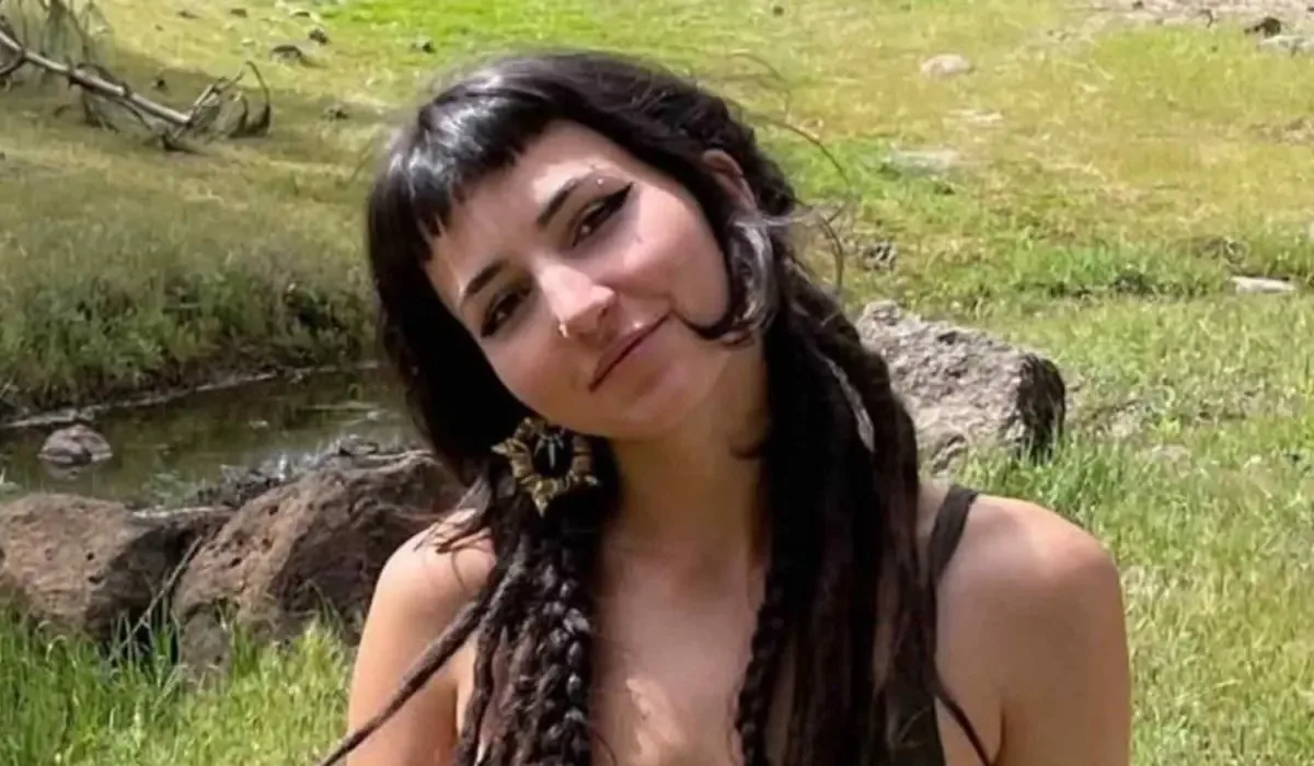 La familia de Claudia Tacoronte exige respuestas sobre el programa de movilidad estudiantil tras el asesinato de la joven.