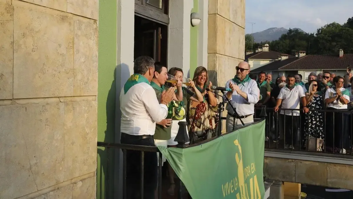 Su pregón celebra la tradición sidrera y el empoderamiento femenino en el evento.