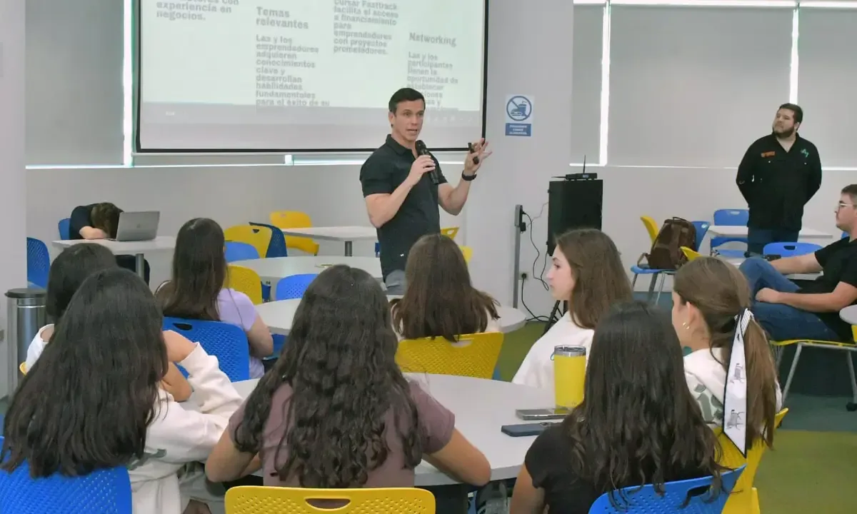 La iniciativa busca fomentar el desarrollo profesional de jóvenes en la ciudad.