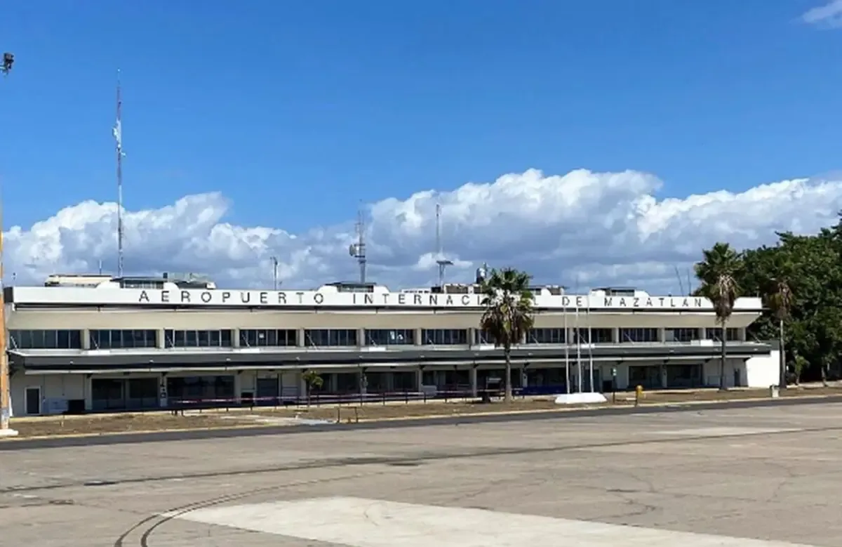 El incidente no afectó la operación del aeropuerto, la Guardia Nacional mantiene vigilancia en la zona.