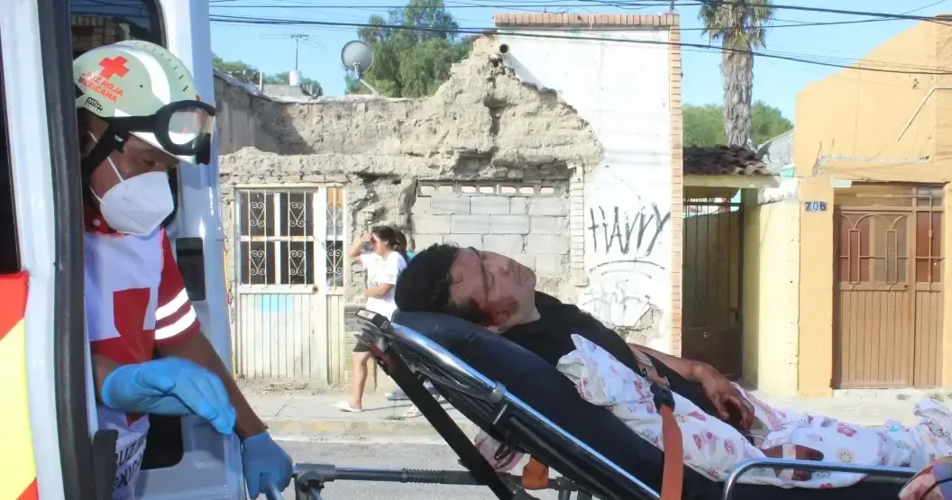 Un pleito en casa derivó en heridas graves para Alexis, de 29 años.
