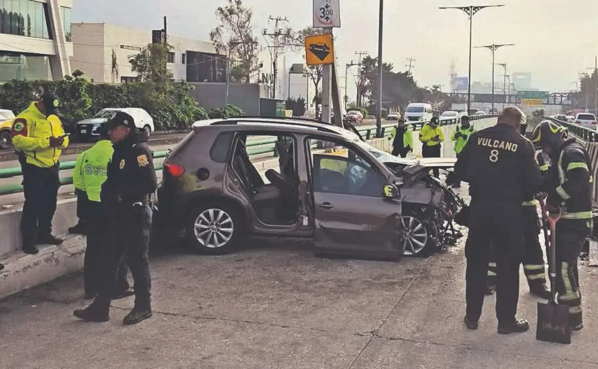 Un choque en Cuajimalpa dejó un fallecido y una persona herida, complicando el tránsito en la zona.