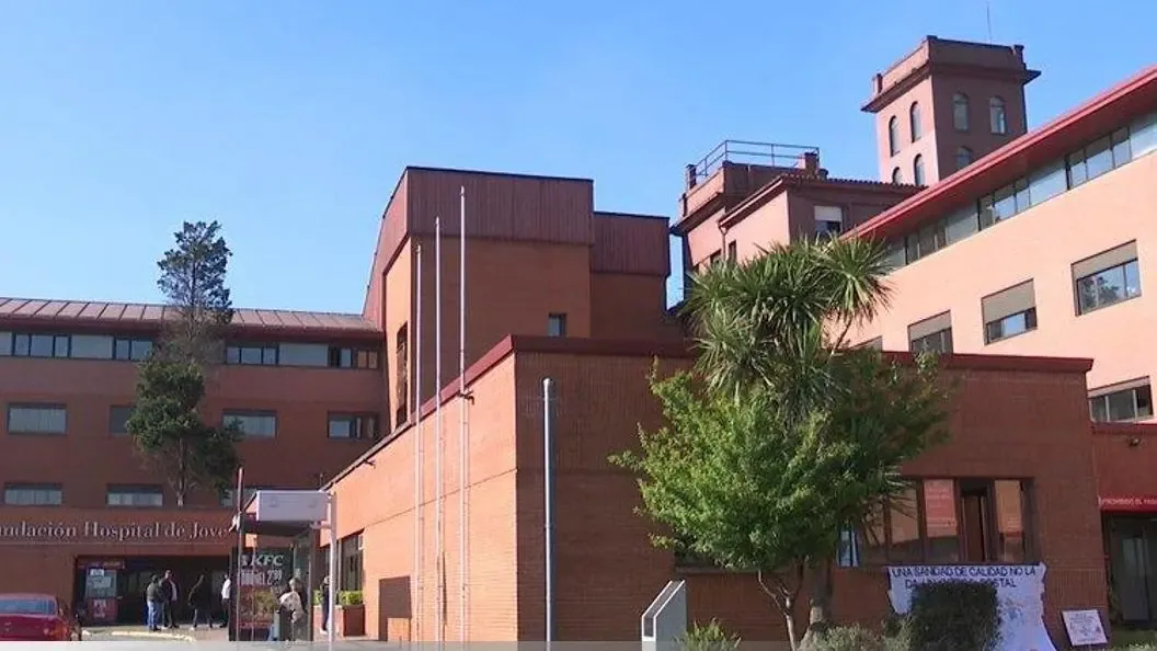 Un incidente violento llevó a la muerte de un hombre durante un intento de evaluación psiquiátrica.