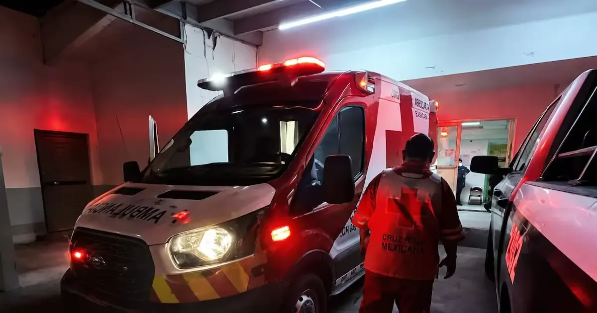 La víctima fue trasladada al hospital, donde fue declarado sin vida tras ser agredido en su hogar.