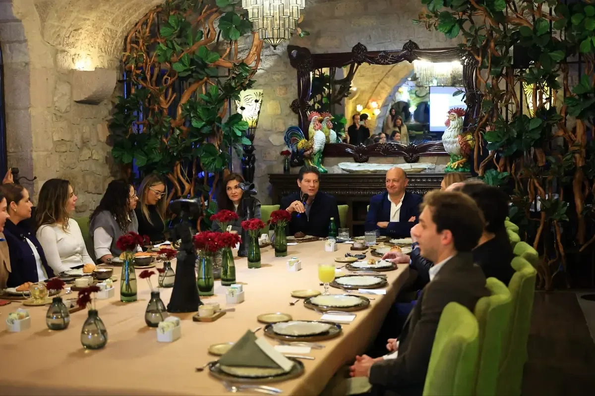 Empresarios hoteleros de Morelia destacan la importancia de este proyecto para la economía local.