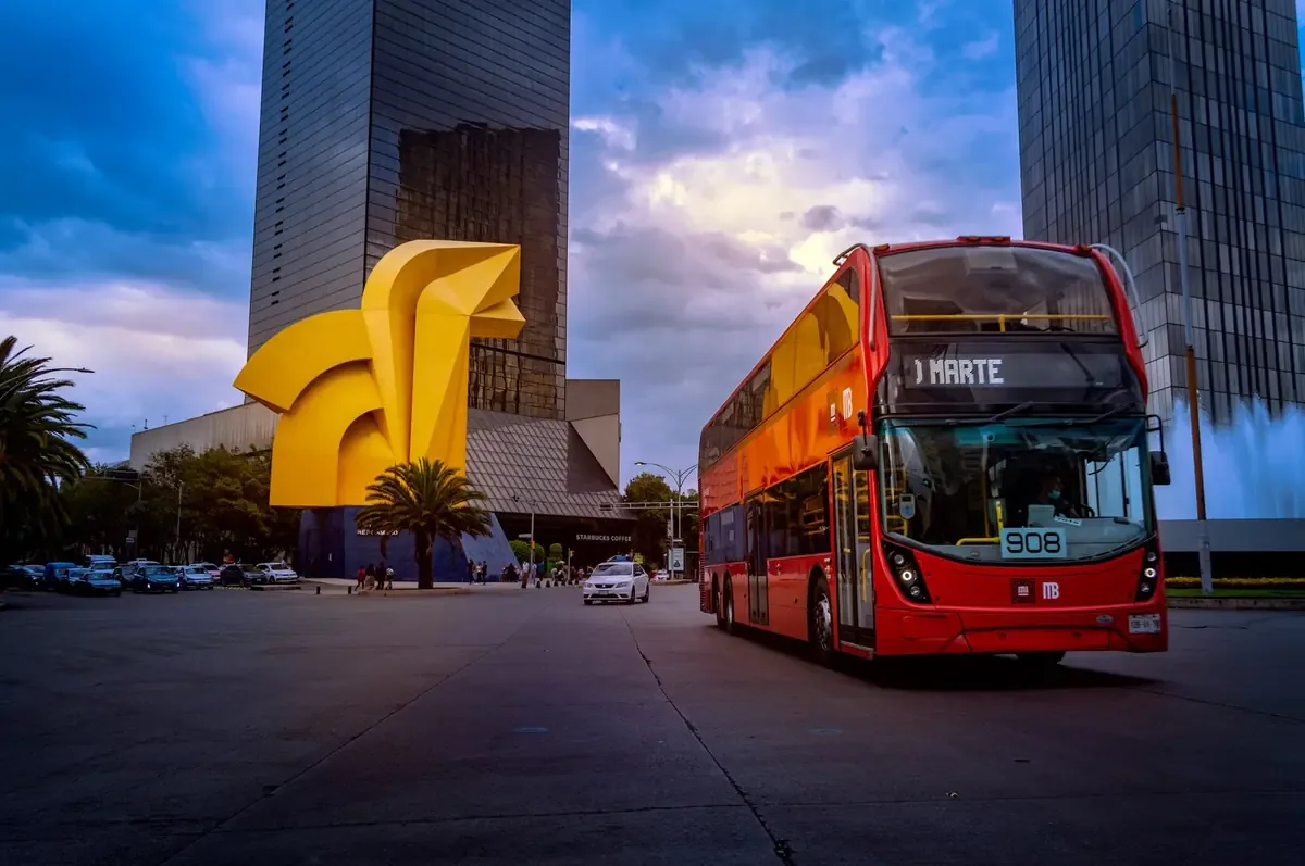 Los vehículos con holograma 2 no podrán circular este sábado en la capital y algunos municipios del Edomex.