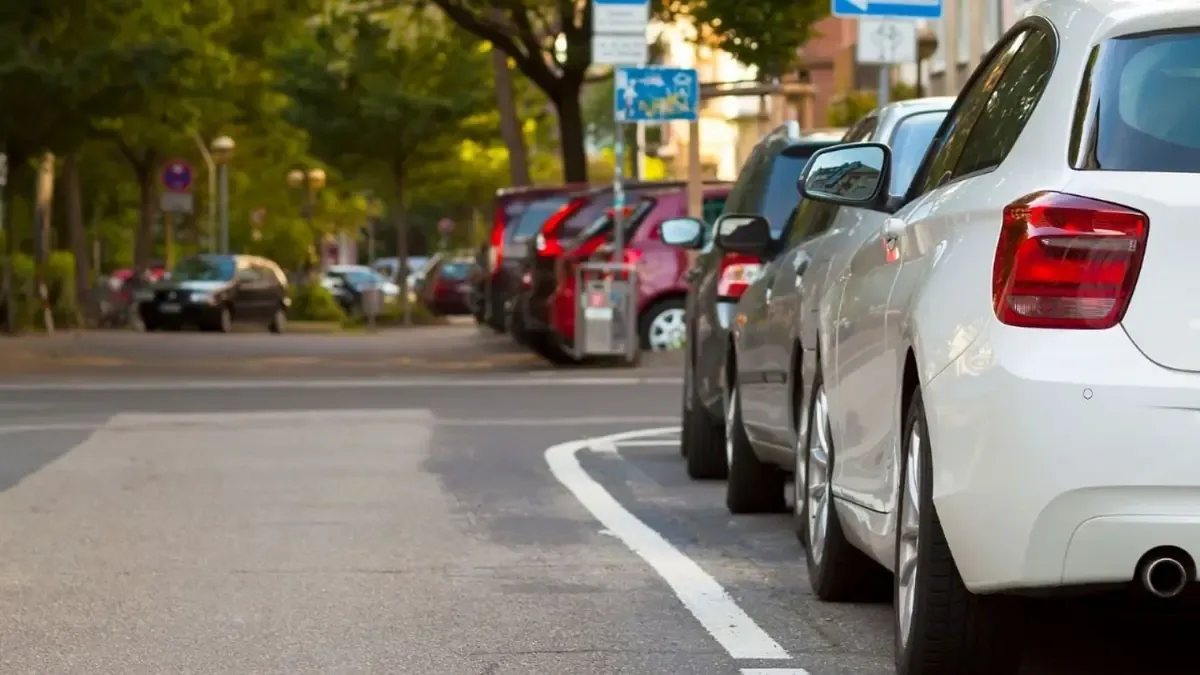 Conoce qué autos no pueden circular hoy para evitar sanciones.