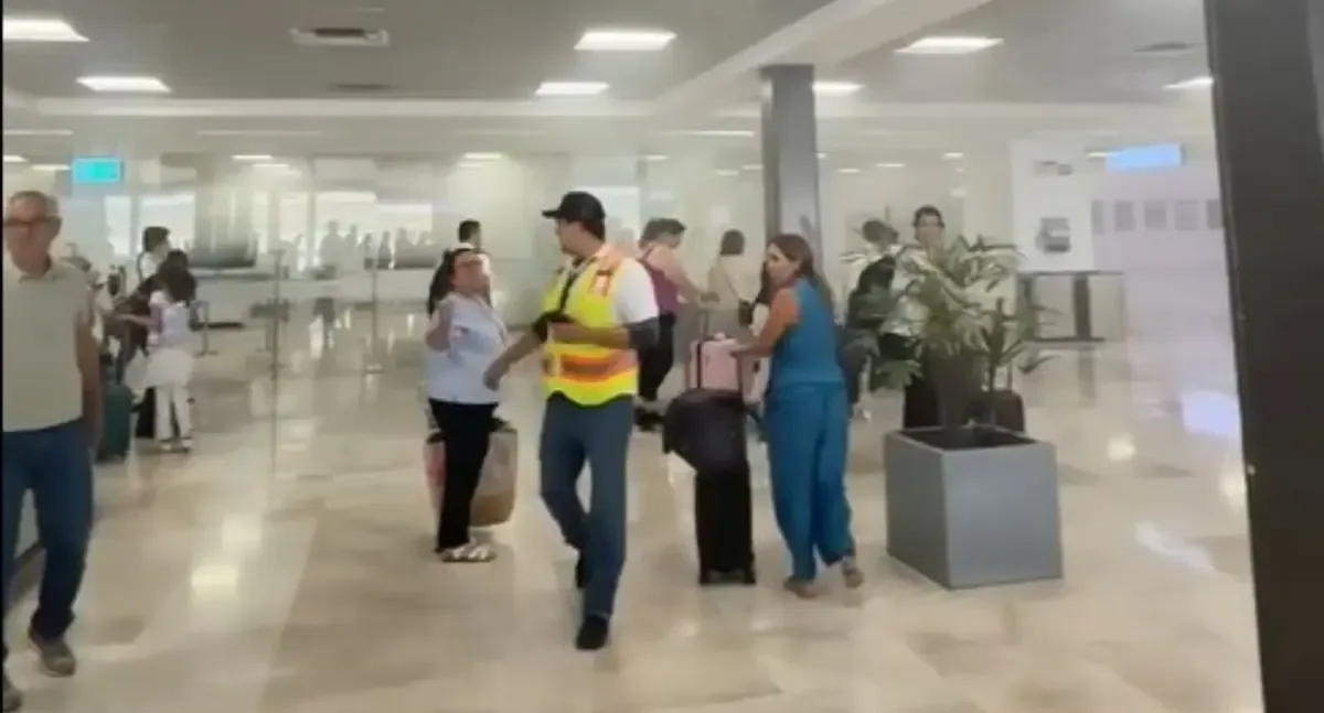 Turistas provenientes de Tijuana experimentaron momentos de tensión, pero el personal del aeropuerto desmintió cualquier riesgos.