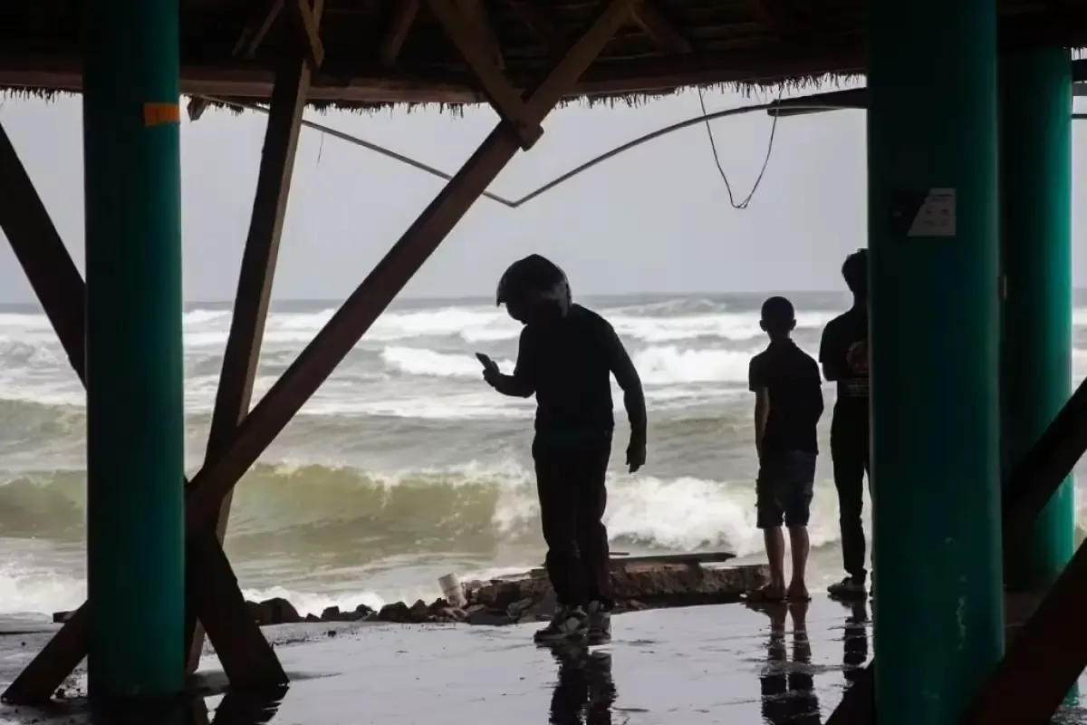 El Huracán Polo puede causar lluvias de hasta 250 milímetros en Baja California Sur y Sonora.