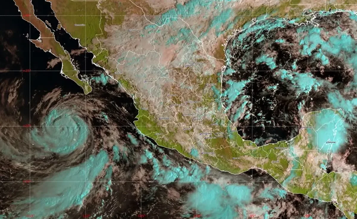 El huracán Rachel genera lluvias intensas y condiciones de oleaje en la costa del Pacífico mexicano.