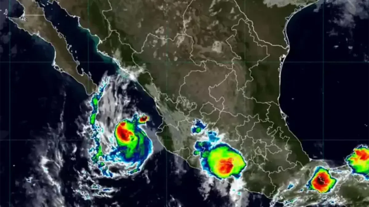 Expertos advierten que el movimiento lento del huracán Simón podría impactar a la población sinaloense.