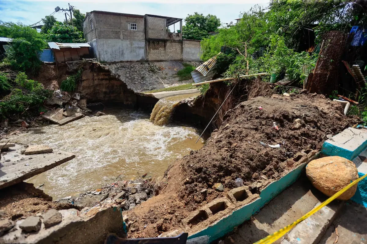 Las fuertes lluvias de Simon y Rachel causaron estragos en México, con víctimas fatales y desastres en varias localidades.