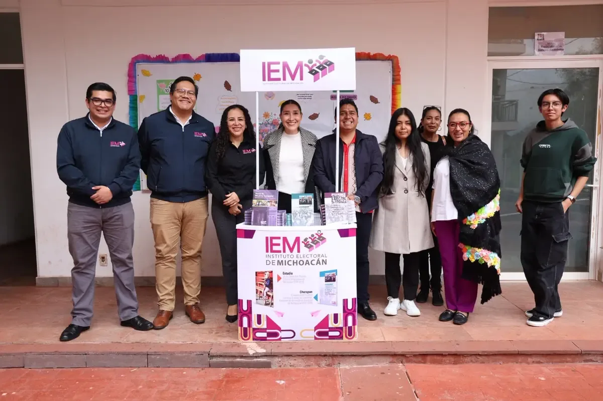 La feria reúne voces sobre derechos y procesos de comunidades indígenas en Michoacán.