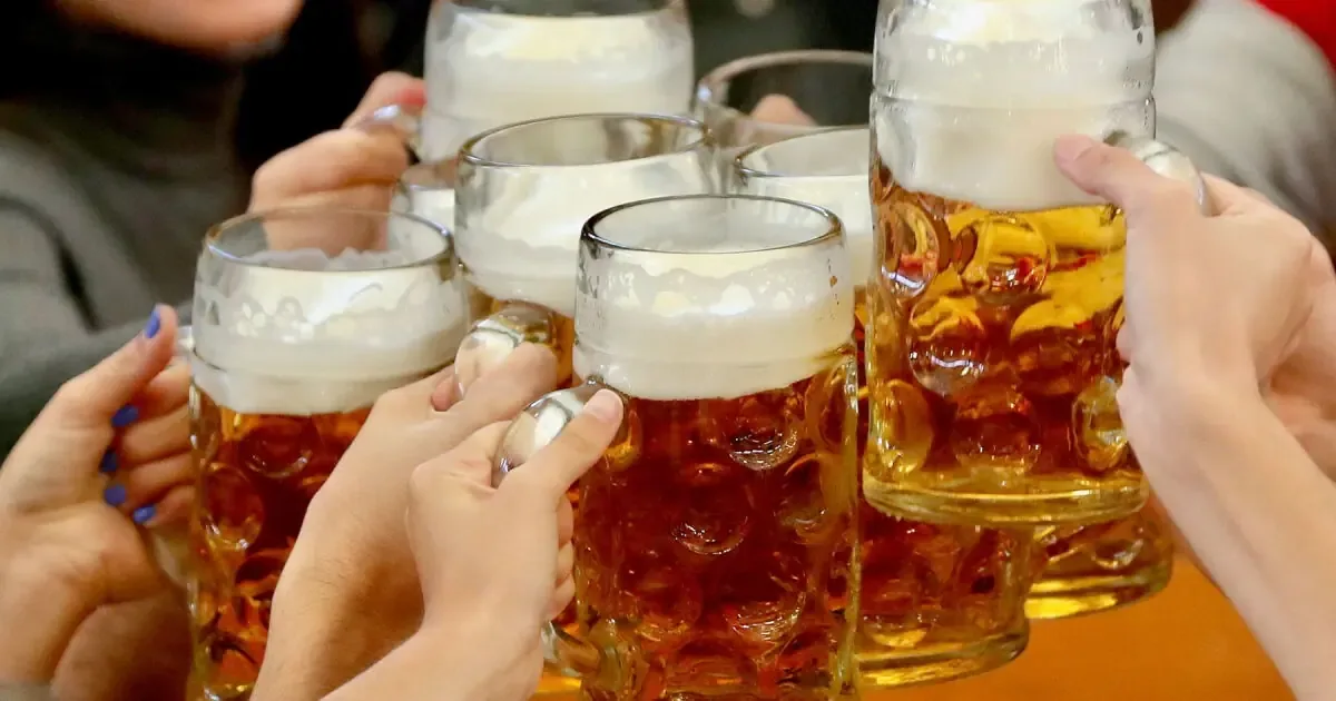 La propuesta busca modificar el esquema de impuestos y redistribuir la carga fiscal entre bebidas alcohólicas.
