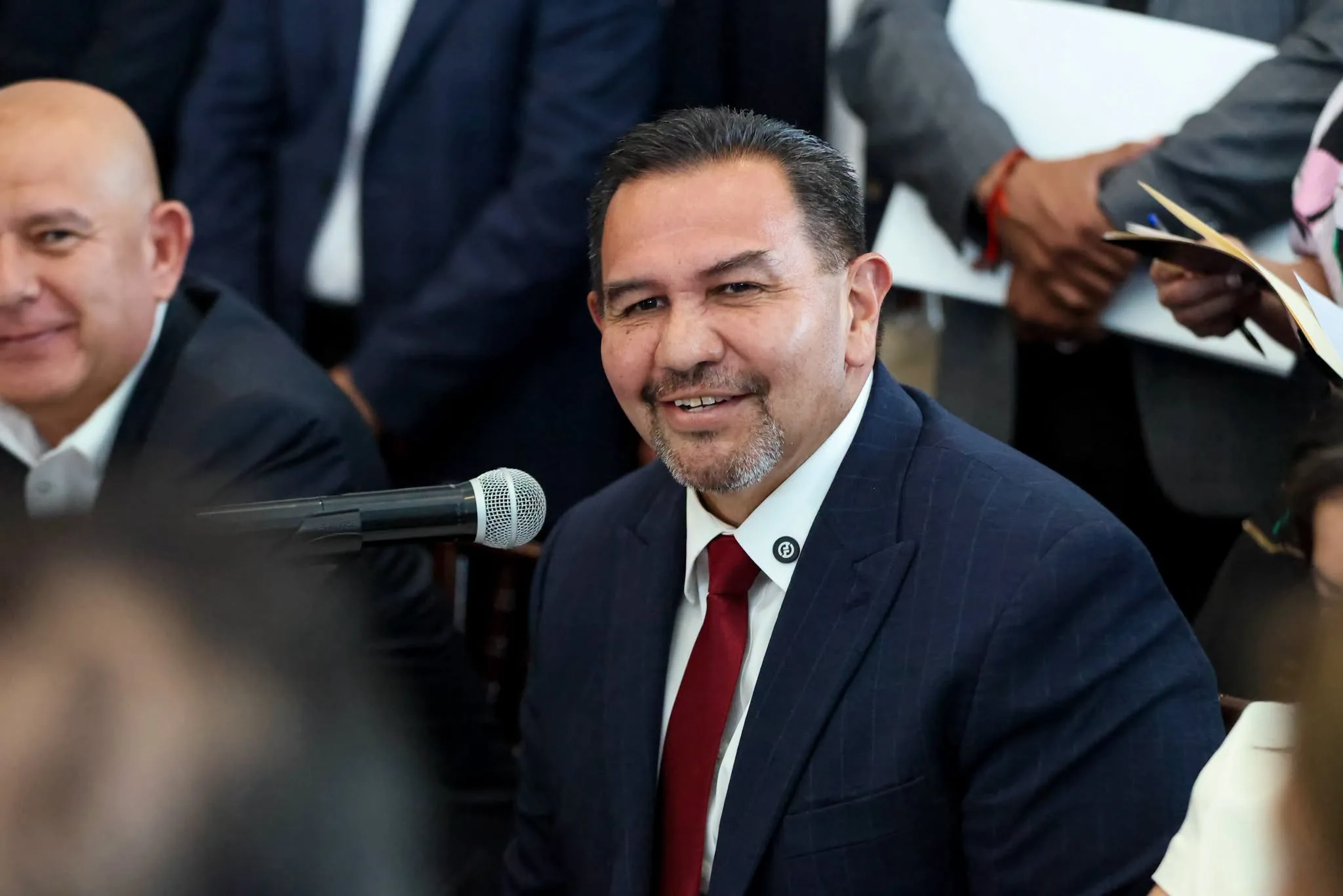 Cruz Pérez Cuéllar lidera la carrera rumbo a Chihuahua 2027 en la encuesta de SRC Statistical Research Corporation
