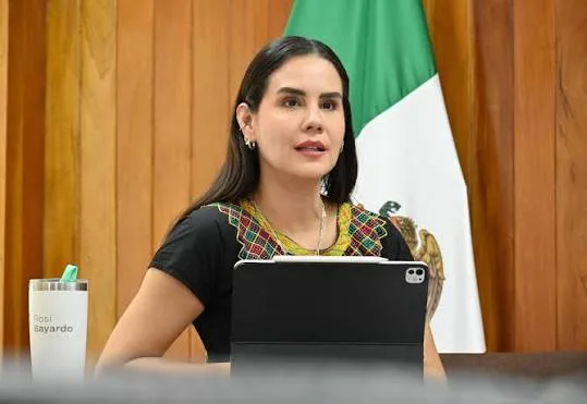 VIDEO | Rosi Bayardo lidera la defensa de la 4T en Colima