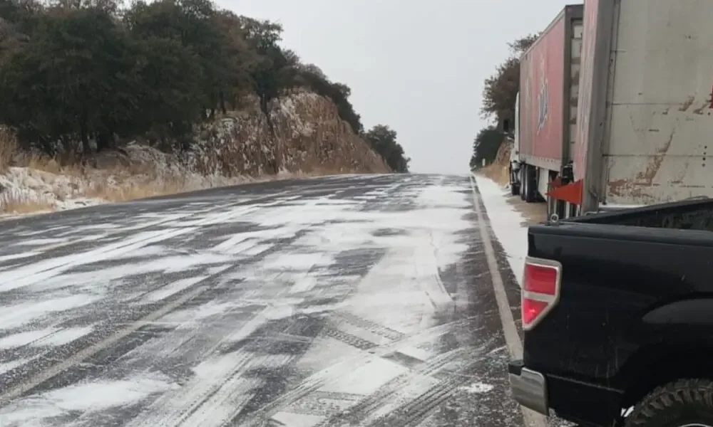 Impacto del frente frío 32 en México: lluvias y vientos intensos.