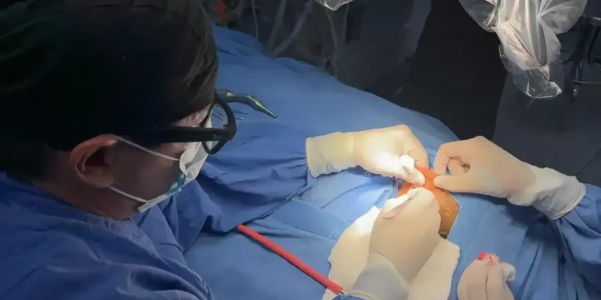 La cirugía en el IMSS permite recuperar la capacidad auditiva en menores con hipoacusia profunda.