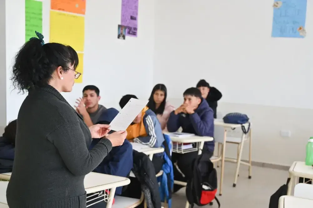 Implementación de un nuevo sistema busca mejorar la organización y condiciones laborales de los educadores.