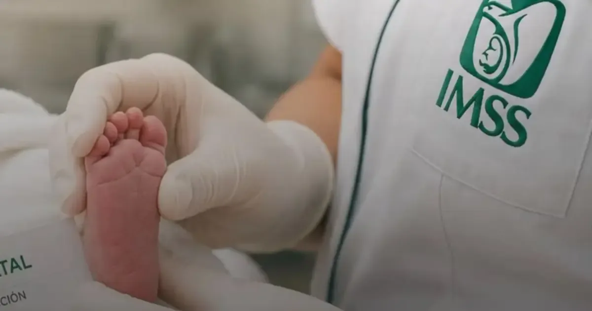 El IMSS ofrece disculpas tras confundir la identidad de bebés en Mexicali, mientras investiga otro caso en Durango.