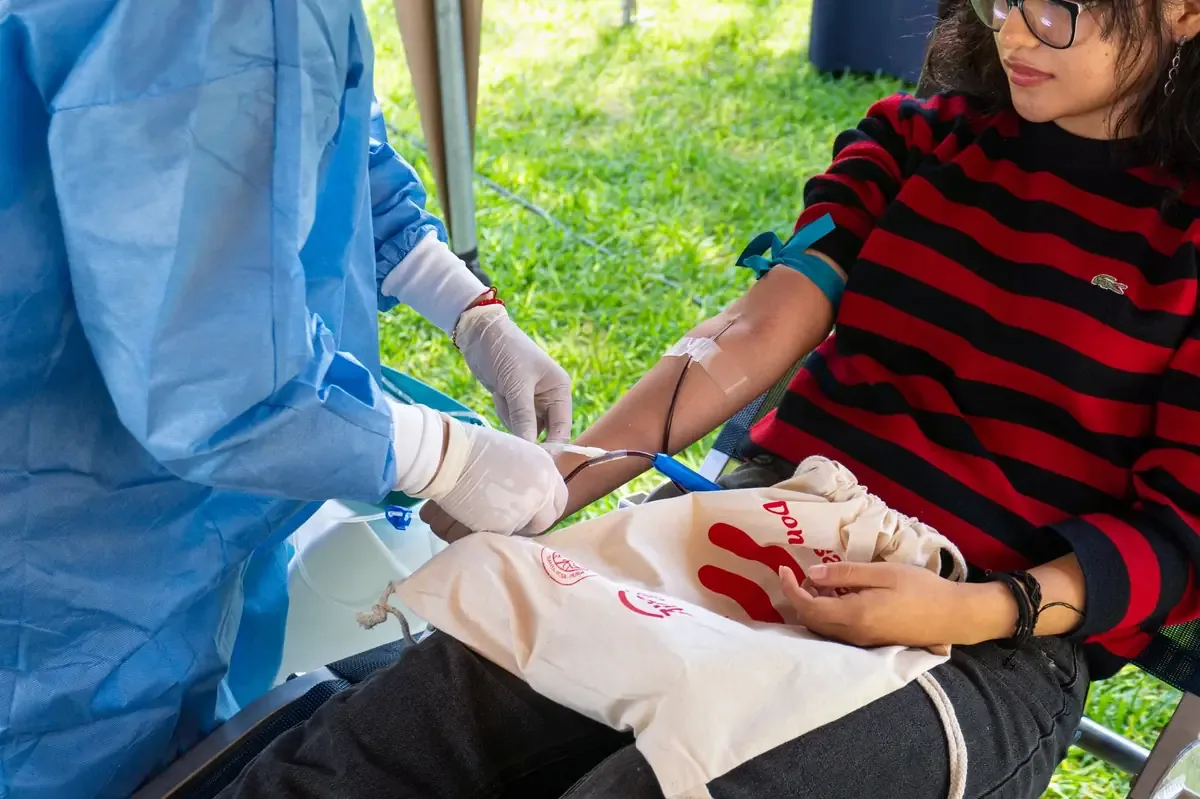 La donación de sangre es esencial para tratamientos médicos y cirugías.
